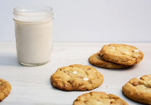 Macadamia White Chocolate Chip Cookies - 6 count